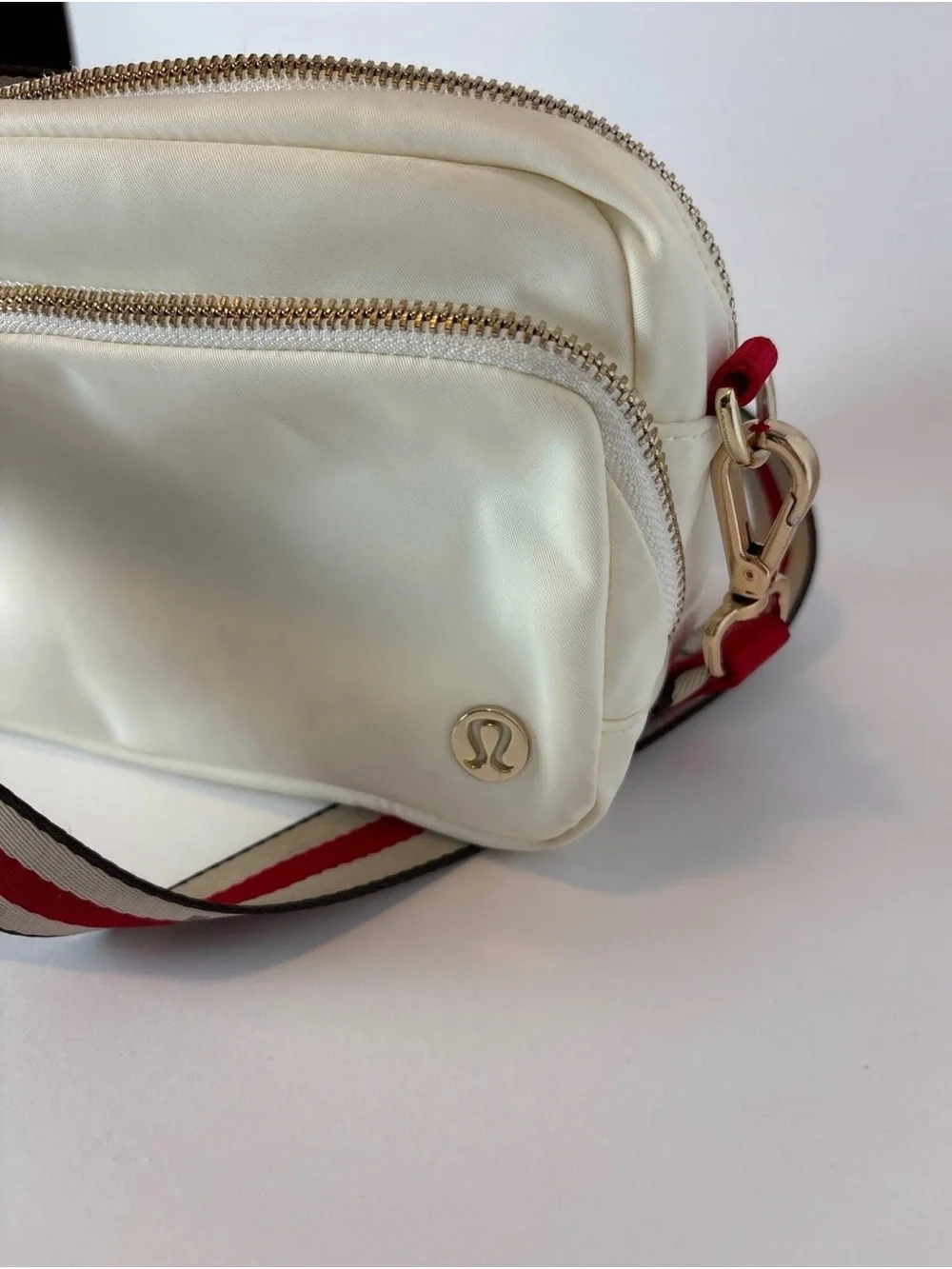 lululemon athletica sleek white